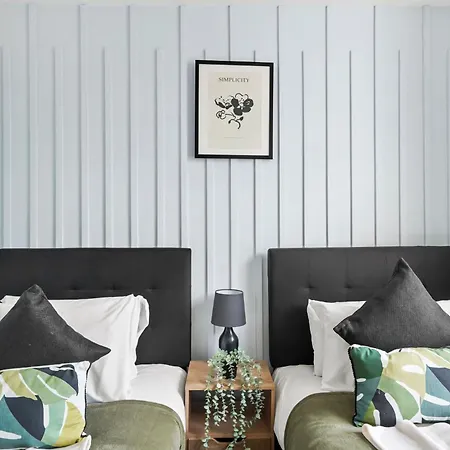 Apartamento The Stylish Gem - Garden - Sleeps 18