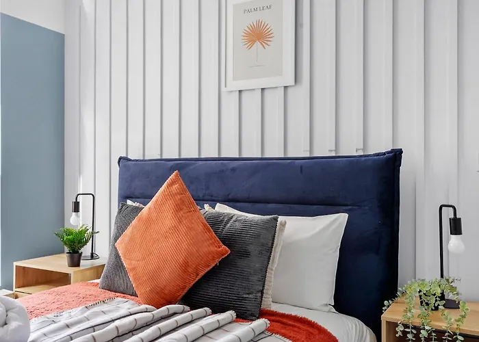 The Stylish Gem - Garden - Sleeps 18 Apartamento Bristol