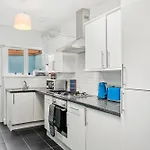 The Stylish Gem - Garden - Sleeps 18 Apartamento Bristol
