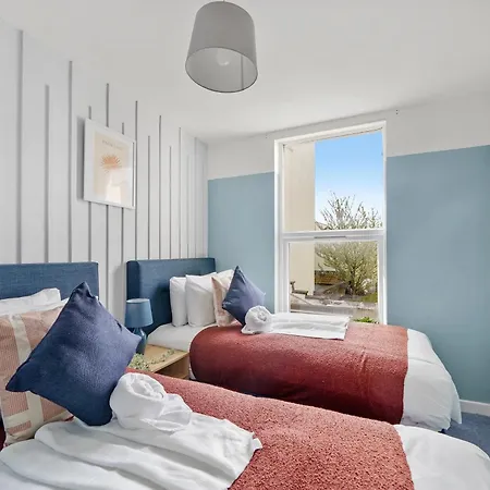 Sleek And Stylish Gem - Sleeps 18 Apartamento *
