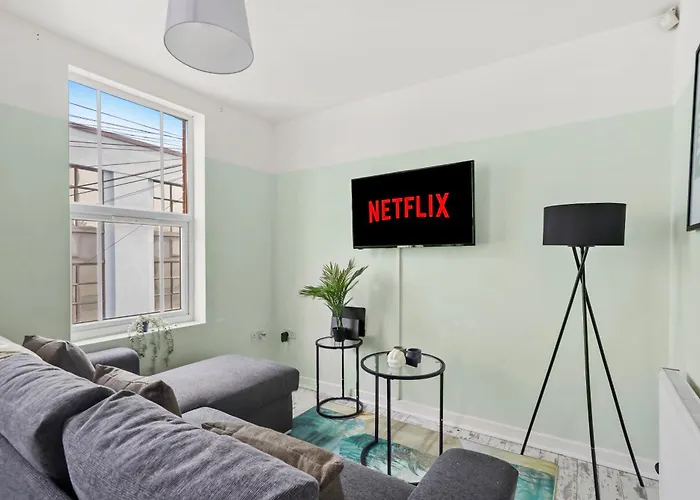 The Stylish Gem - Garden - Sleeps 18 Apartament Bristol