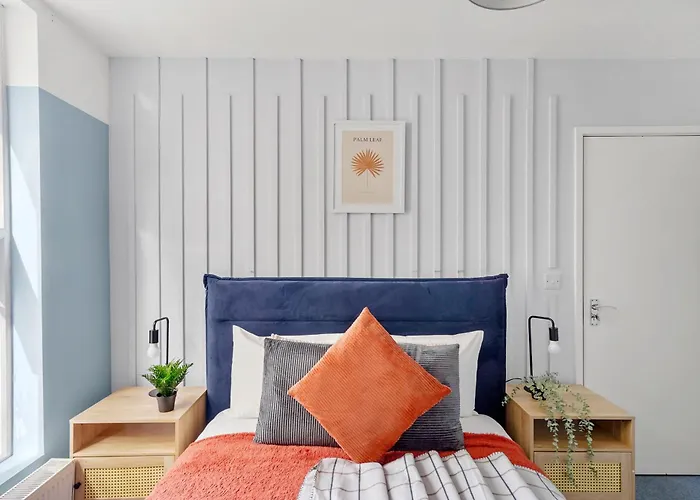 The Stylish Gem - Garden - Sleeps 18 Μπρίστολ