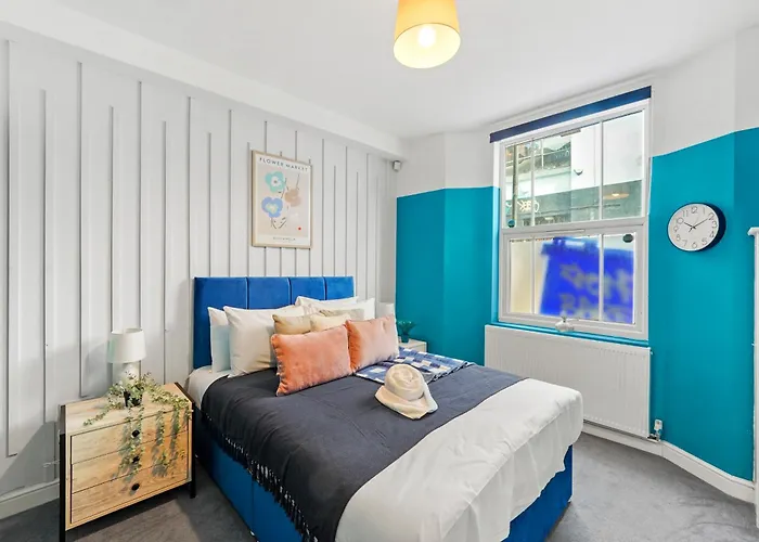 The Stylish Gem - Garden - Sleeps 18 Apartamento Bristol