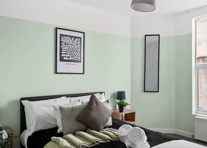 Apartamento The Stylish Gem - Garden - Sleeps 18