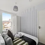 Appartement The Stylish Gem - Garden - Sleeps 18 *