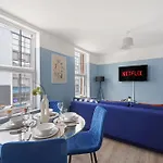 The Stylish Gem - Garden - Sleeps 18 아파트 브리스틀