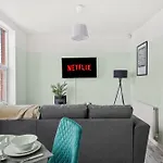 Appartement The Stylish Gem - Garden - Sleeps 18 Bristol