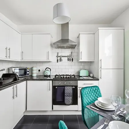 The Stylish Gem - Garden - Sleeps 18 Appartement Bristol